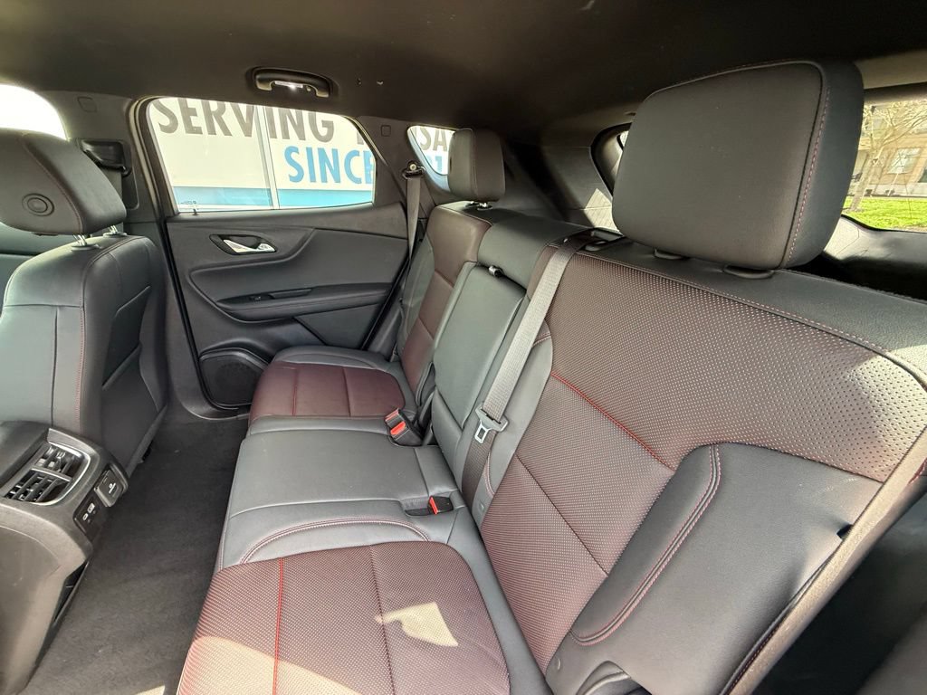 Used 2025 Chevrolet Blazer RS FWD image 28