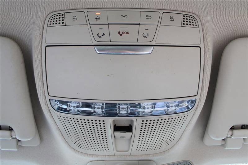 Used 2017 Mercedes-Benz E 300 image 24