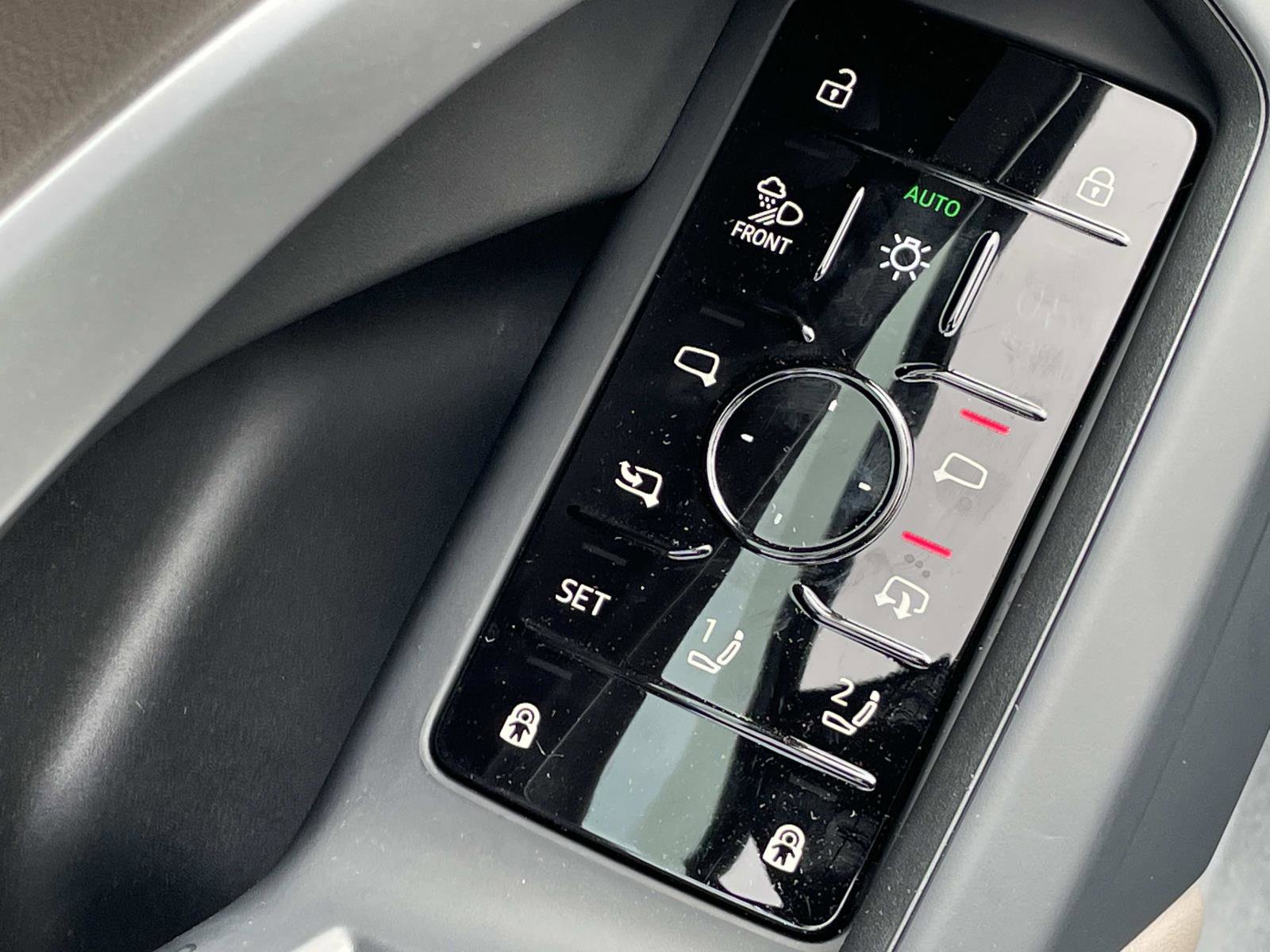 New 2025 Audi Q5 Premium Plus image 18