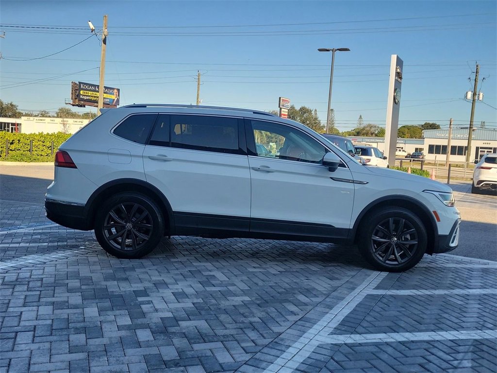 Used 2022 Volkswagen Tiguan SE image 6