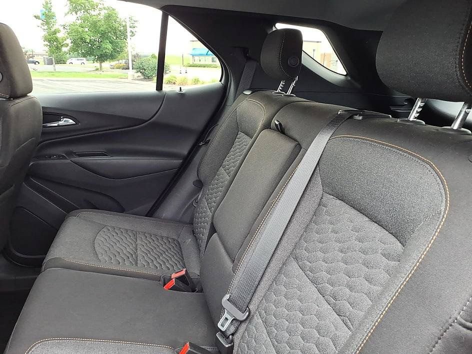Used 2020 Chevrolet Equinox LT AWD/4WD image 19