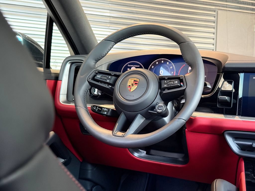 New 2026 Porsche Cayenne S AWD/4WD image 34