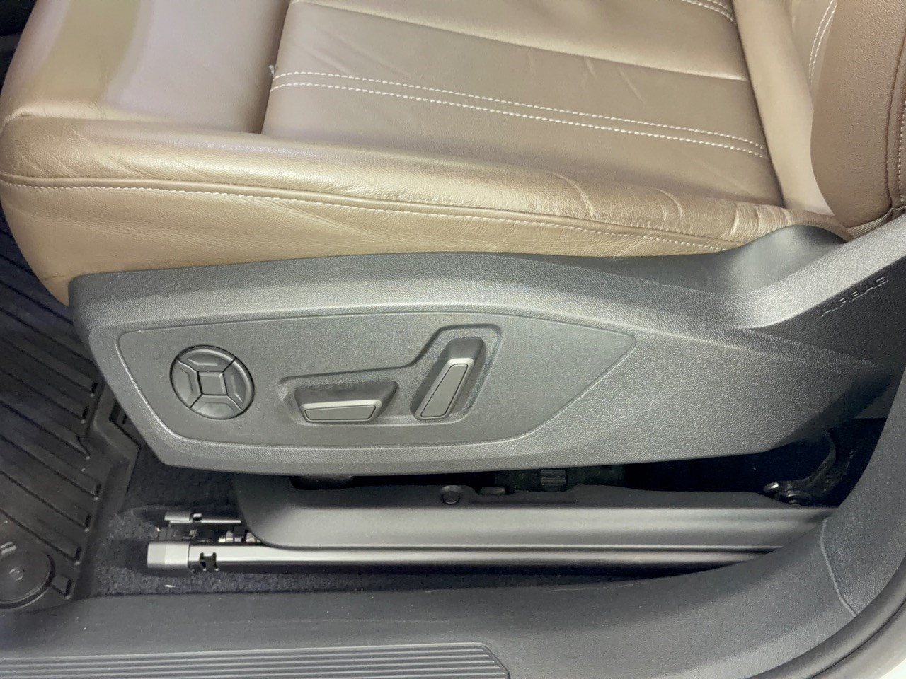 Certified 2024 Audi Q4 e-tron Premium Plus AWD/4WD image 16