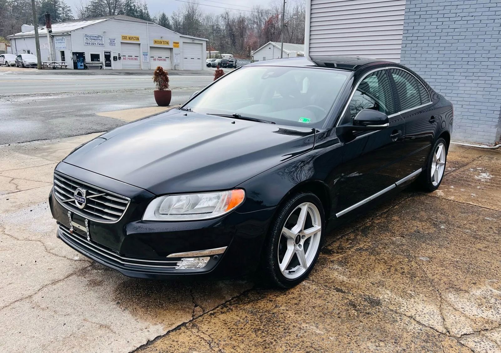 Used 2016 Volvo S80 T5 w/ Convenience Package image 1