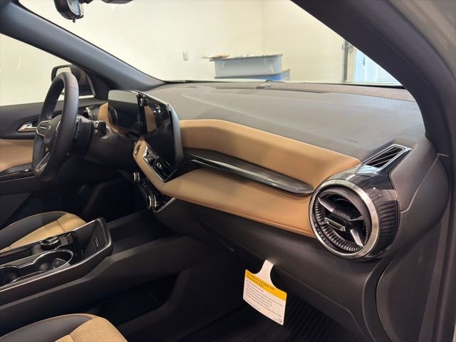 New 2026 Chevrolet Equinox ACTIV w/ Convenience Package III image 28