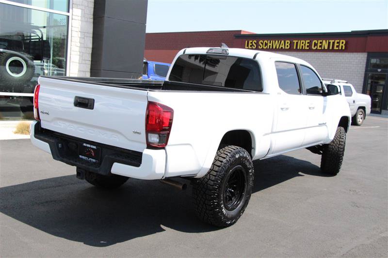 Used 2019 Toyota Tacoma SR5 AWD/4WD image 9