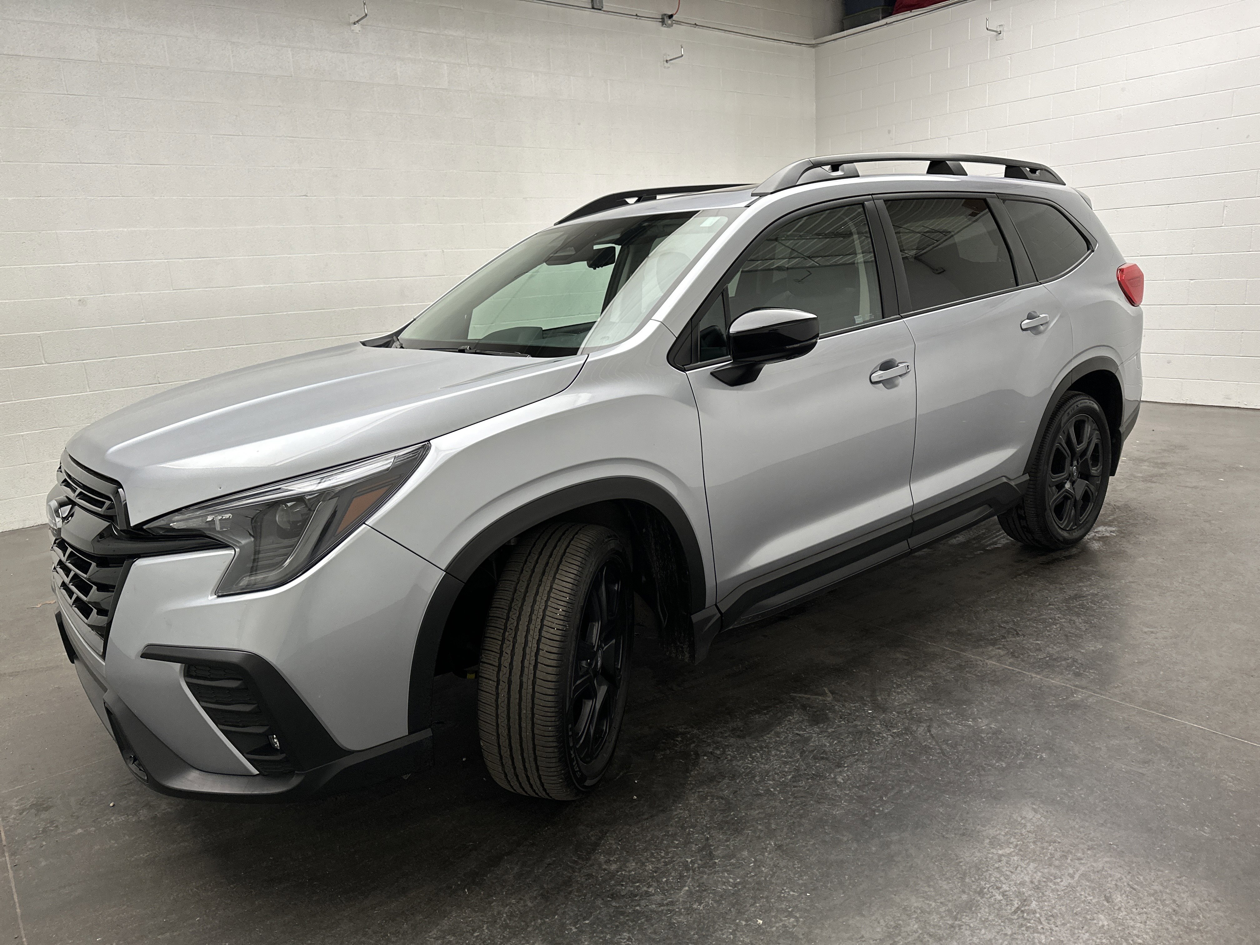 Used 2025 Subaru Ascent Bronze Edition w/ Popular Package #2 image 8