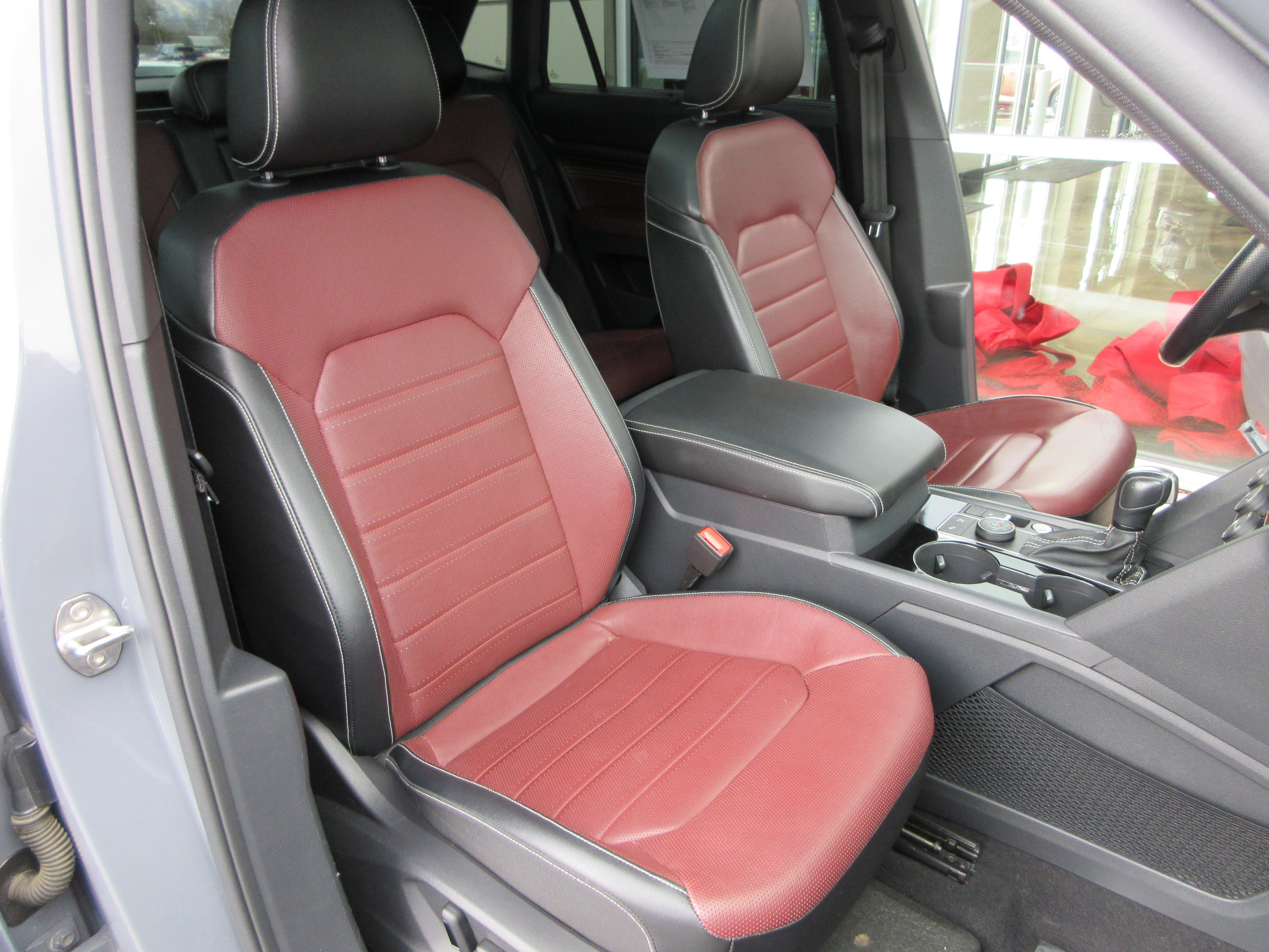 Used 2022 Volkswagen Atlas Cross Sport SEL Premium R-Line image 29