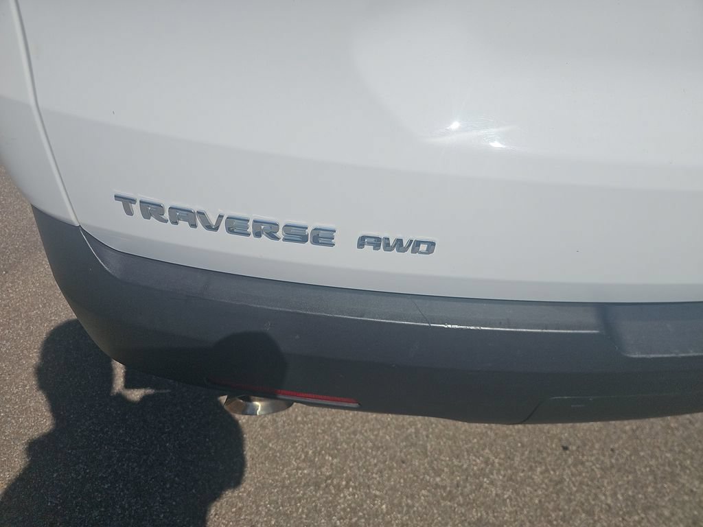 New 2023 Chevrolet Traverse LT w/ LPO, Floor Liner Package AWD/4WD image 11