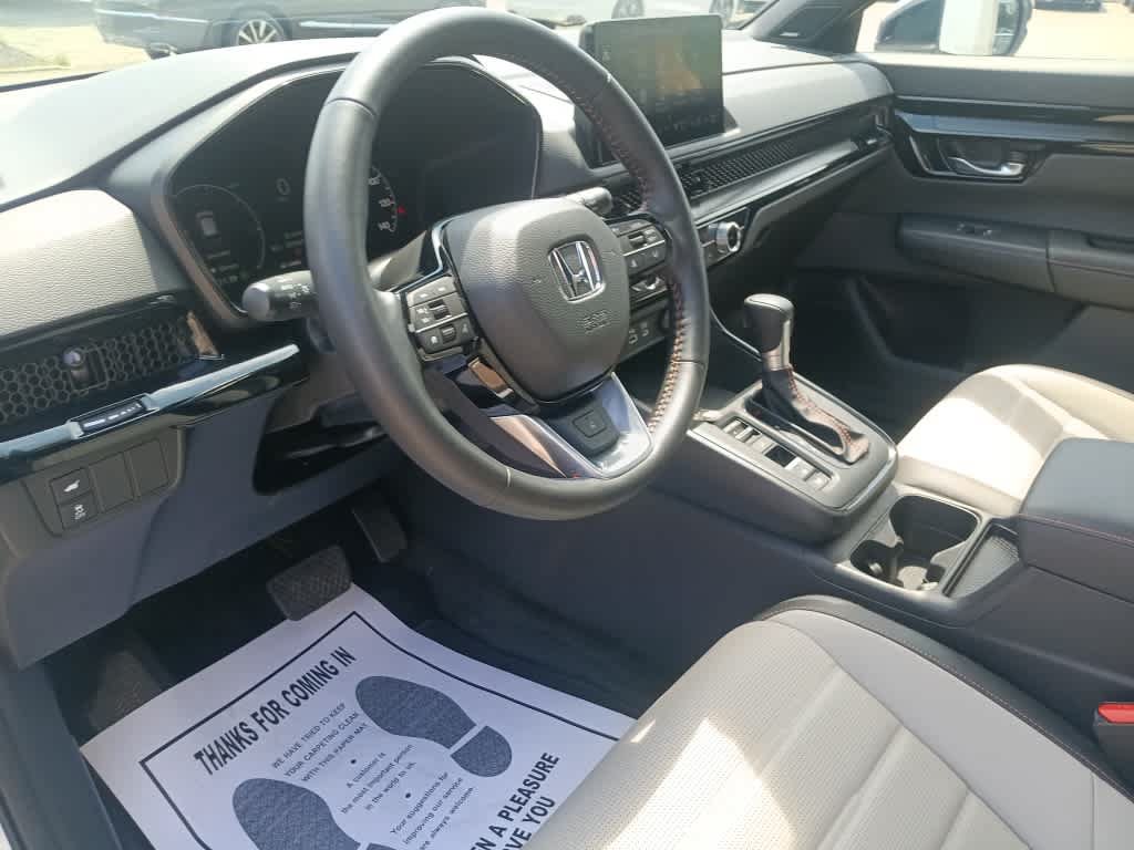 Used 2025 Honda CR-V Sport Touring image 16