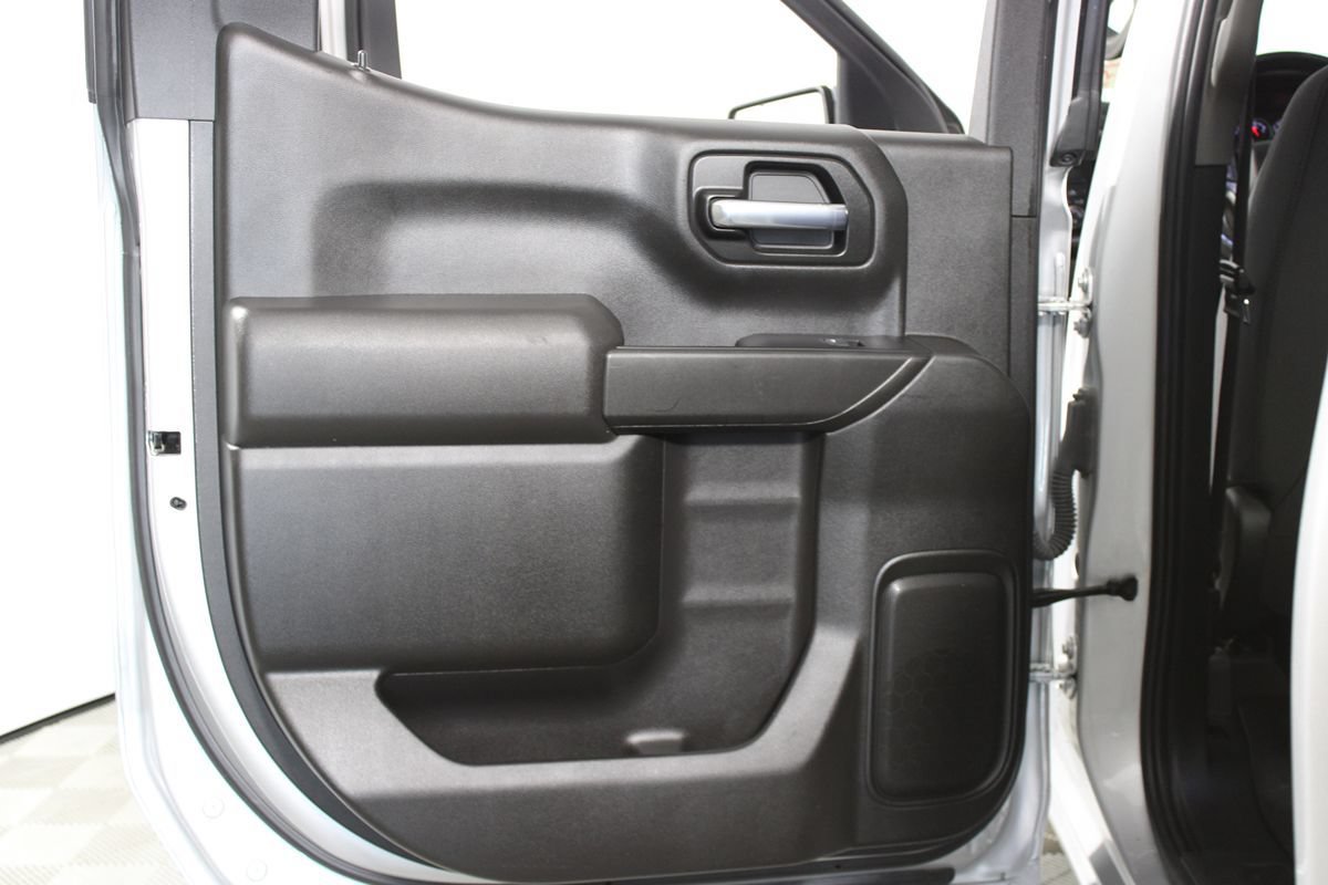 Used 2022 Chevrolet Silverado 1500 LT w/ LPO, Dark Essentials Package RWD image 23