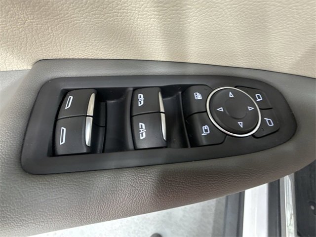 Used 2022 Cadillac XT5 Premium Luxury w/ Technology Package image 13