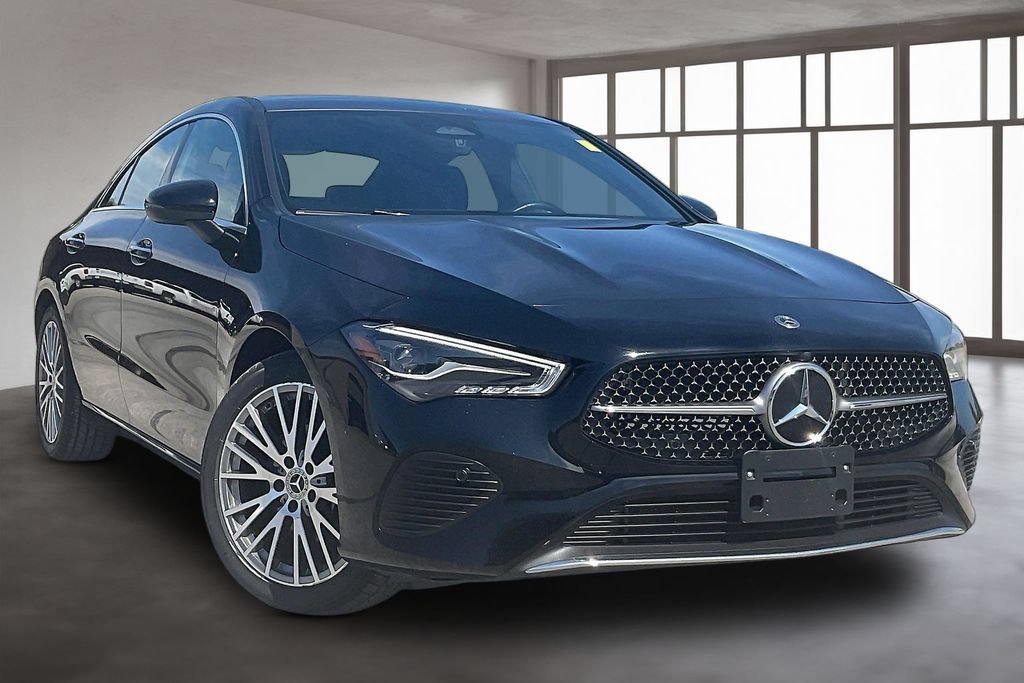 Used 2025 Mercedes-Benz CLA 250 4MATIC image 3