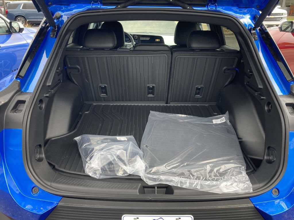New 2026 Chevrolet Equinox EV LT AWD/4WD image 11