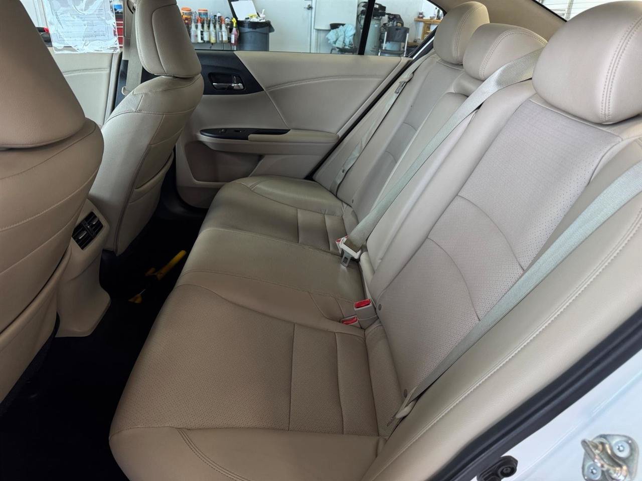 Used 2016 Honda Accord Touring image 7