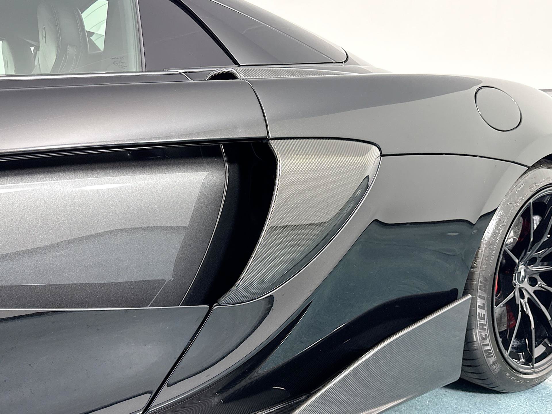 Used 2020 McLaren 600LT Spider RWD image 49