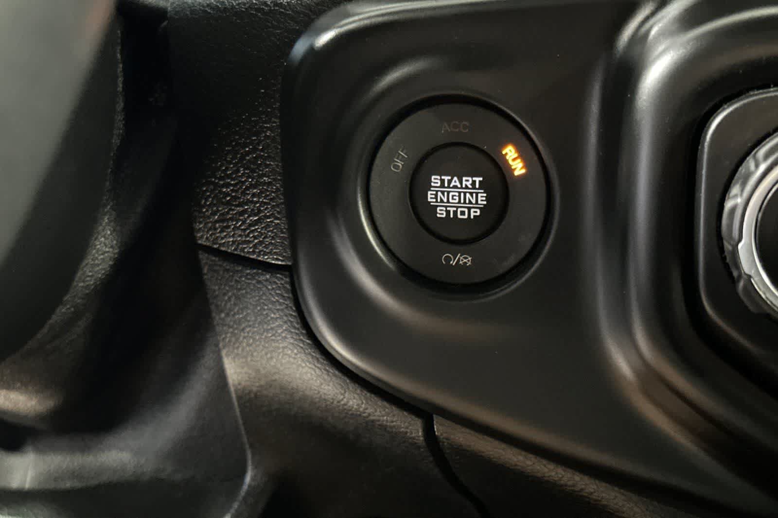 Used 2018 Jeep Wrangler Sport AWD/4WD image 24