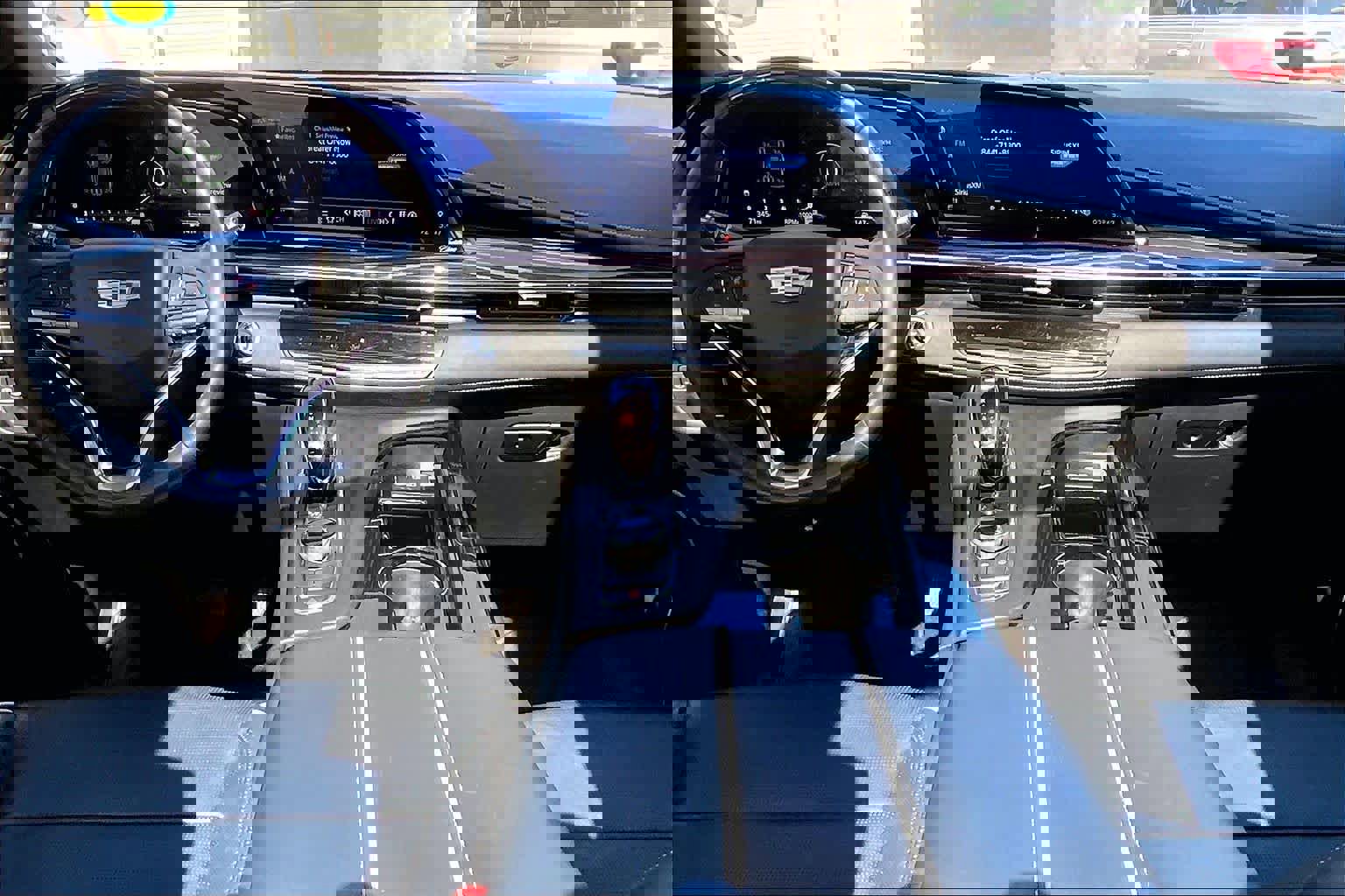 Used 2022 Cadillac Escalade Sport RWD image 16