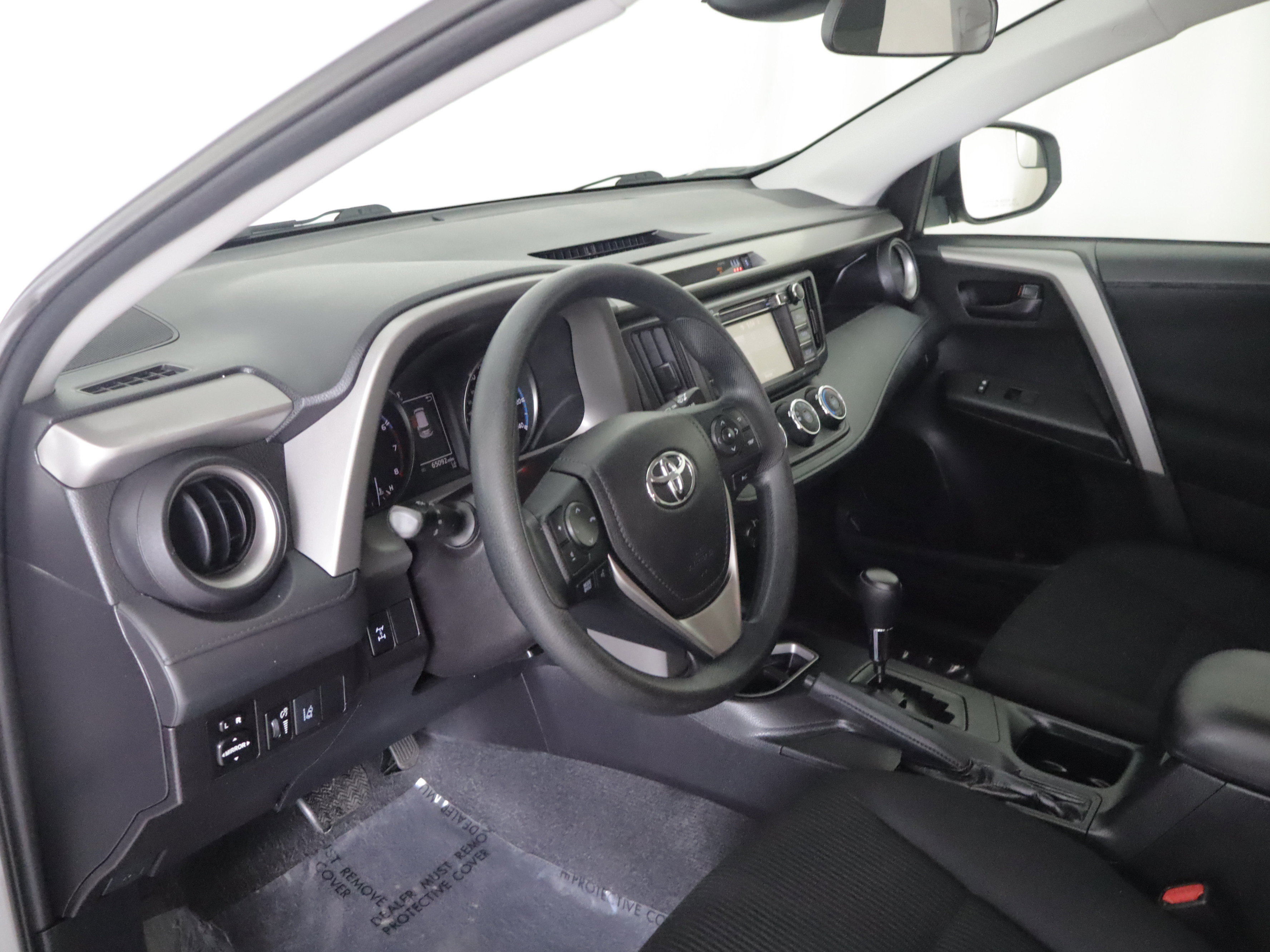 Used 2018 Toyota RAV4 LE w/ All Weather Liner Package AWD/4WD image 9
