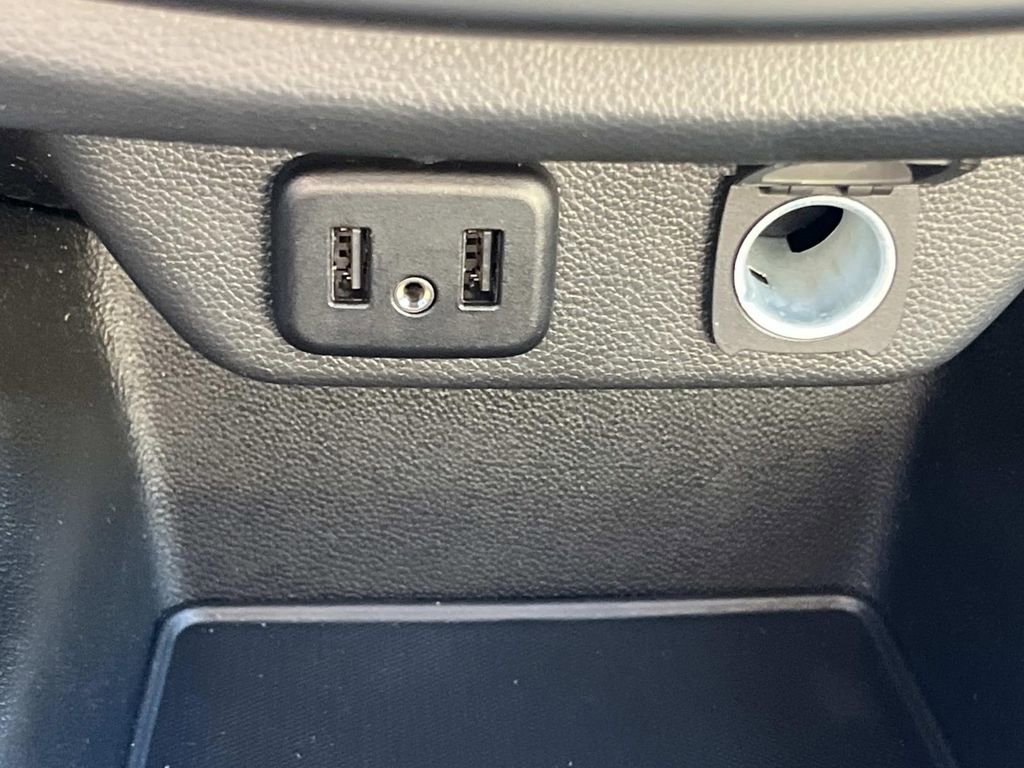 Certified 2023 Chevrolet Traverse LS image 23