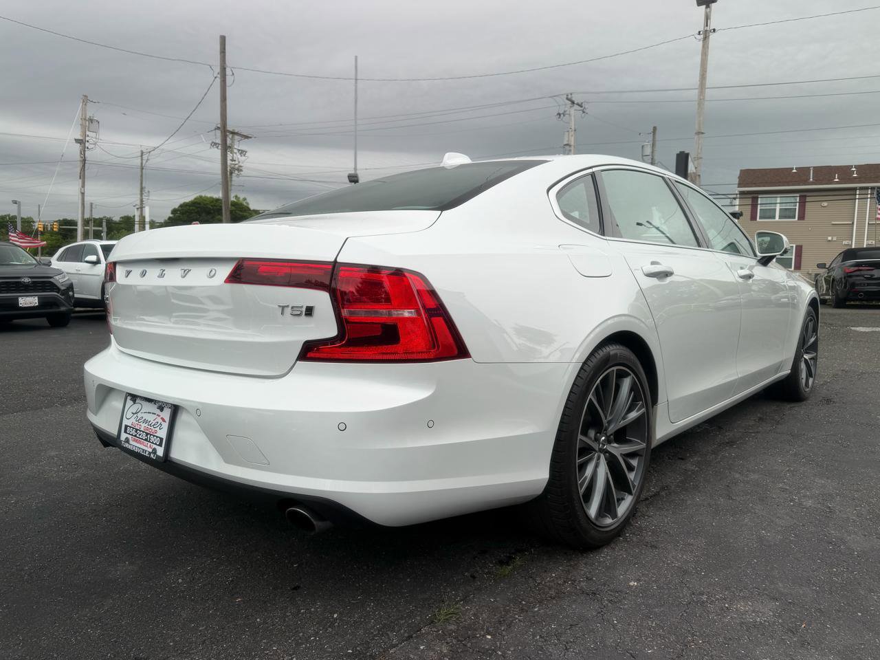Used 2018 Volvo S90 T5 Momentum w/ Convenience Package AWD/4WD image 5