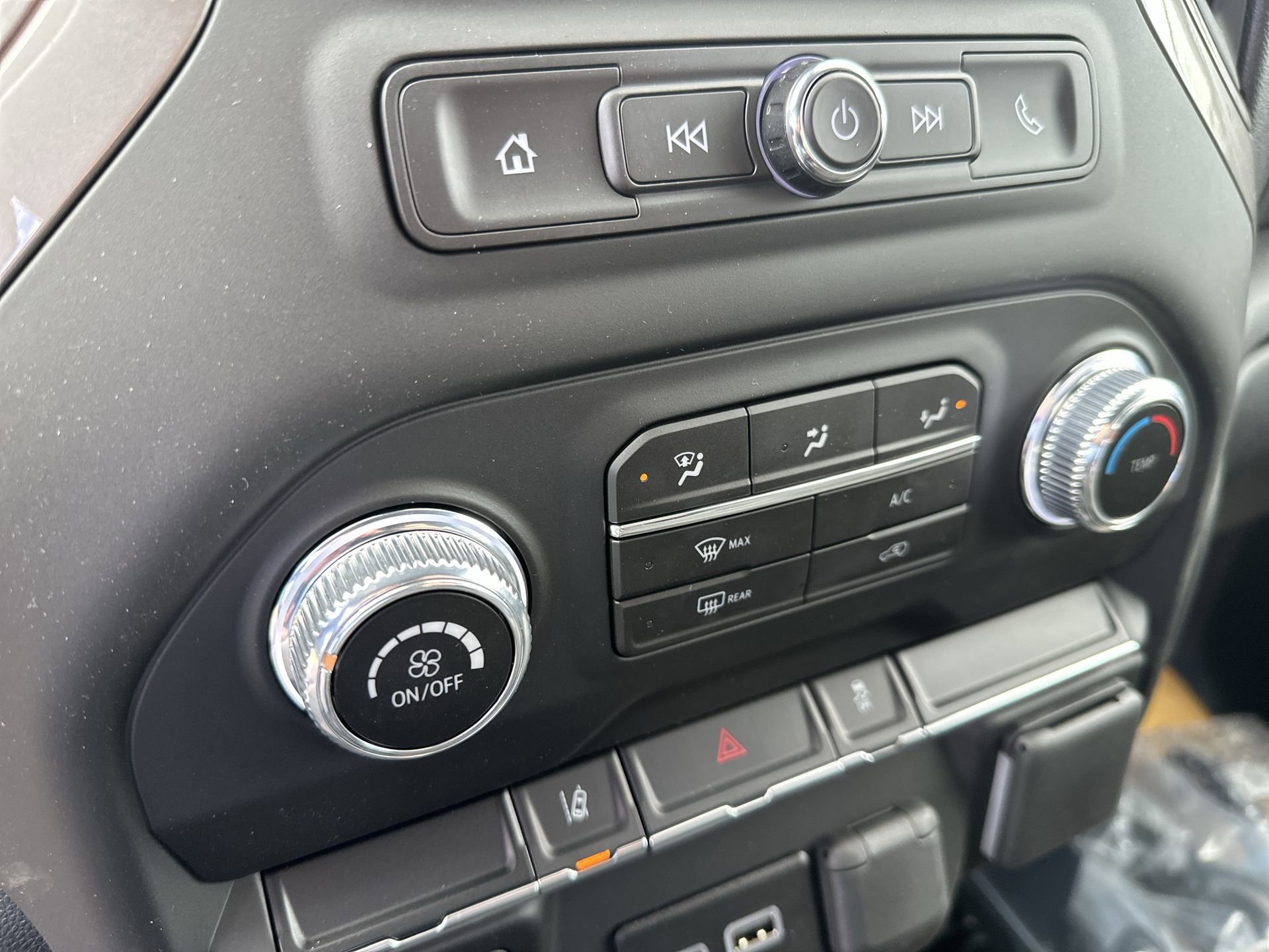 New 2026 GMC Sierra 2500 Pro w/ Convenience Package image 18