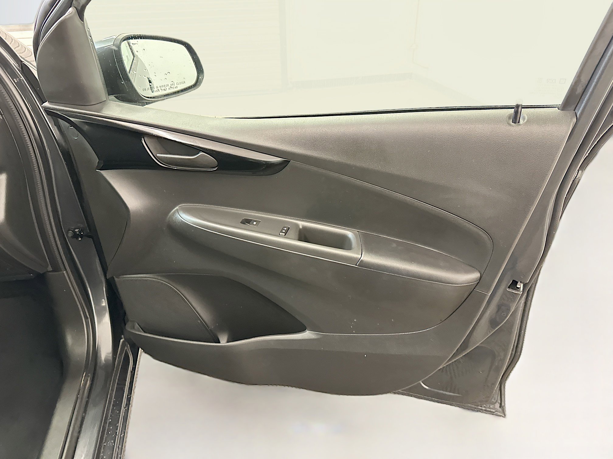 Used 2022 Chevrolet Spark LT image 33