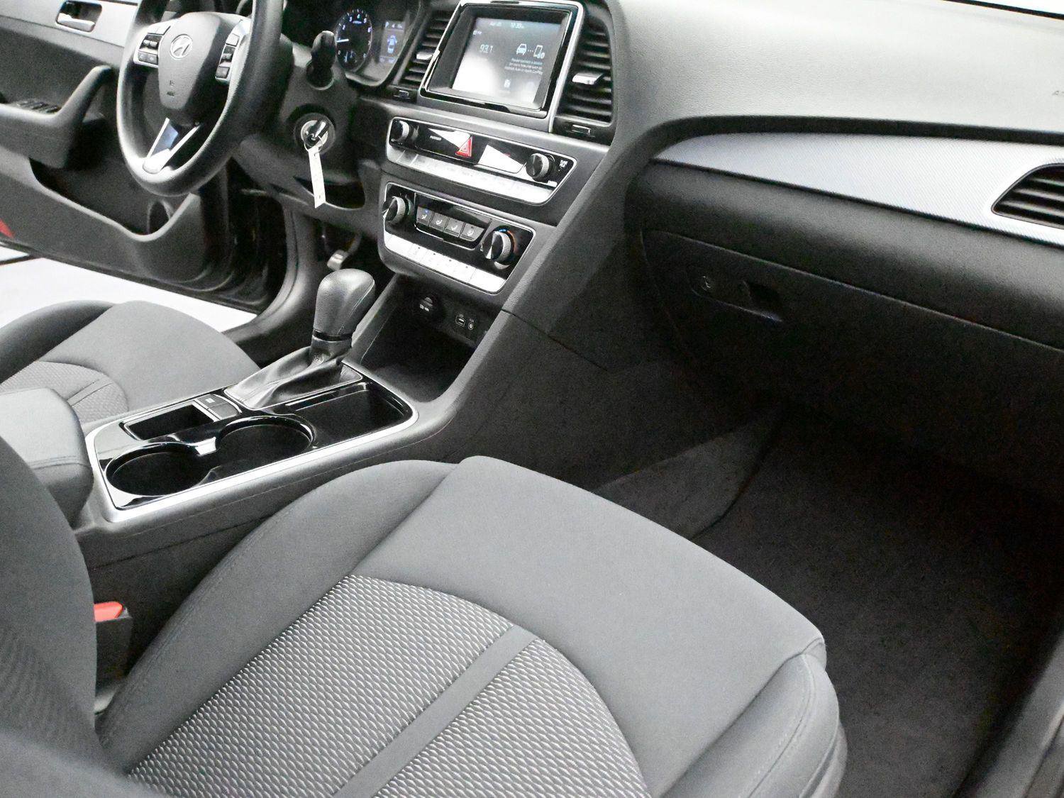 Used 2018 Hyundai Sonata SE image 35