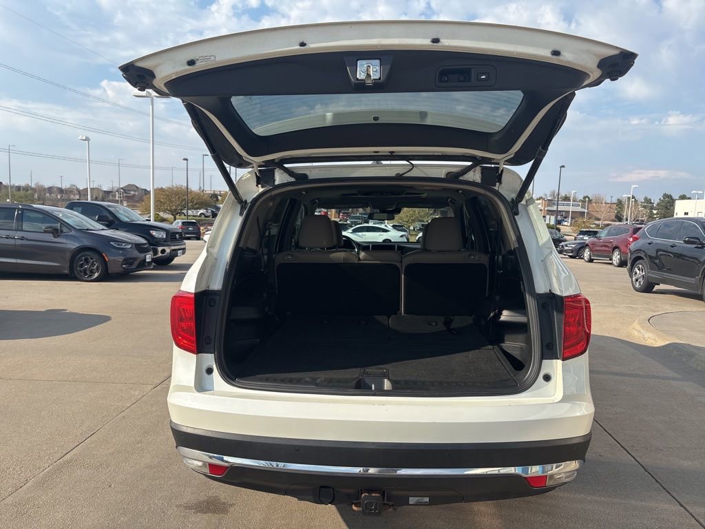 Used 2016 Honda Pilot Touring image 44