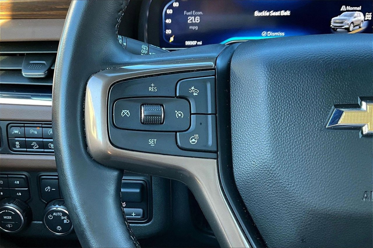 Used 2024 Chevrolet Suburban High Country image 29