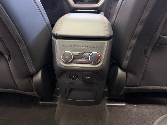 Used 2025 Ford Explorer ST-Line w/ Premium Package AWD/4WD image 35
