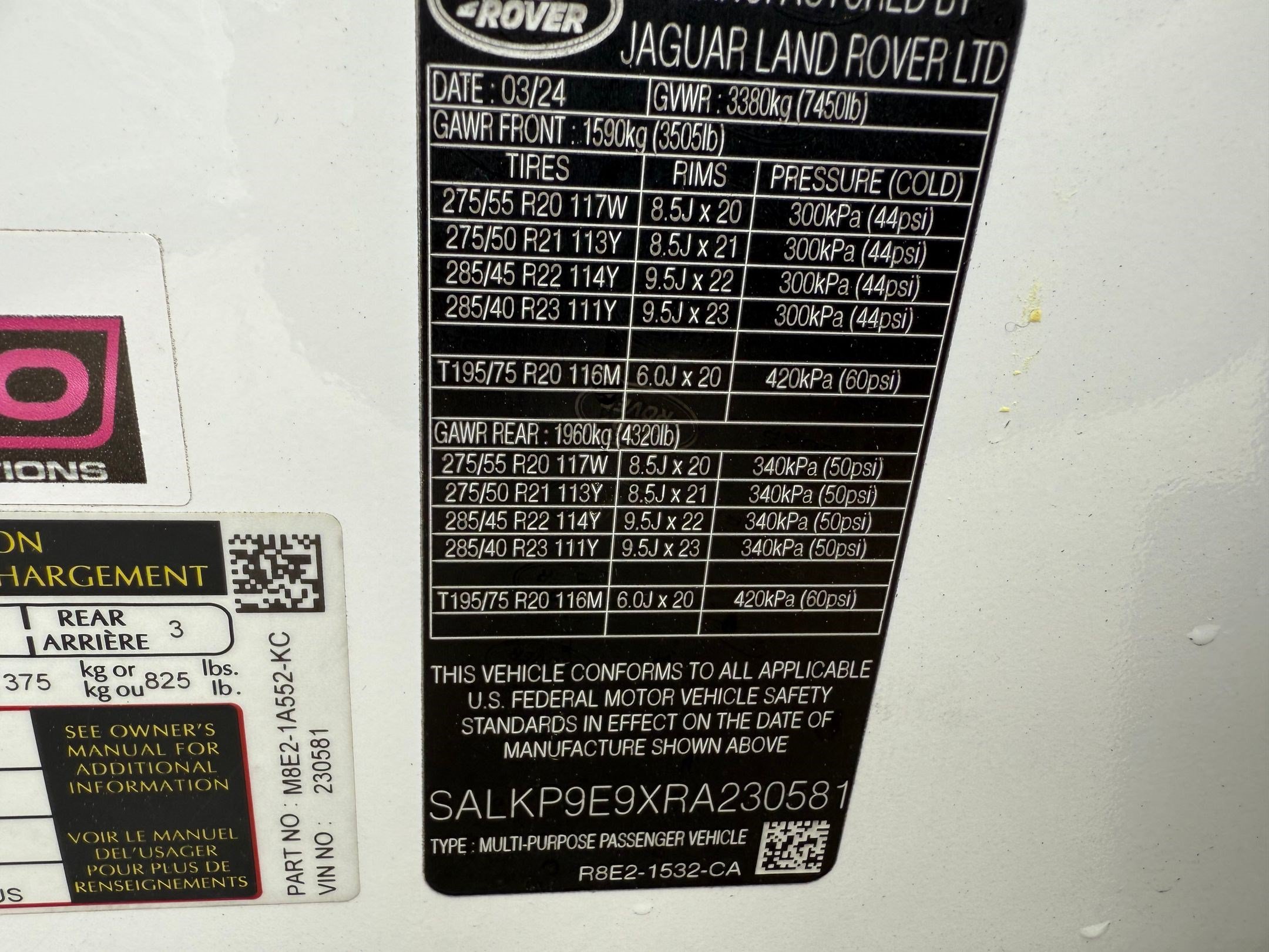 Certified 2024 Land Rover Range Rover SE AWD/4WD image 19