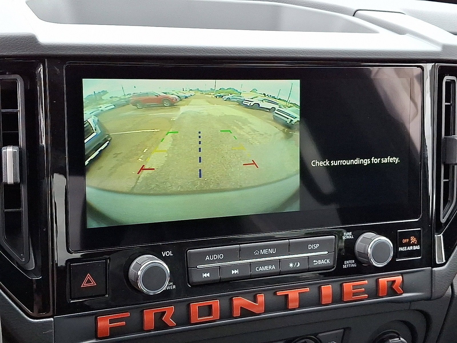 New 2025 Nissan Frontier PRO-4X w/ Tow Package AWD/4WD image 9