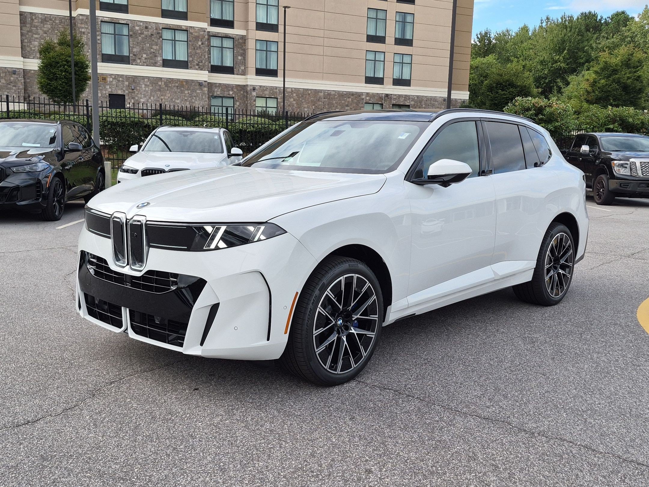 New 2027 BMW X5 xDrive50e w/ M Sport Package AWD/4WD image 7