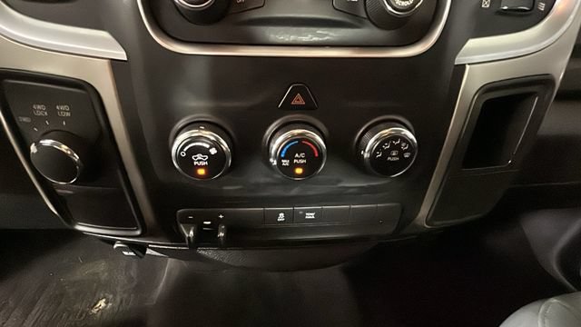 Used 2015 RAM 2500 SLT AWD/4WD image 21