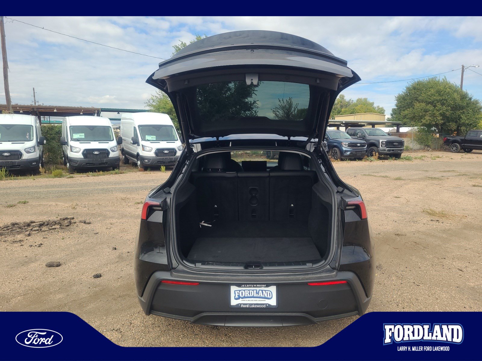 Used 2026 Tesla Model Y Long Range AWD/4WD image 32
