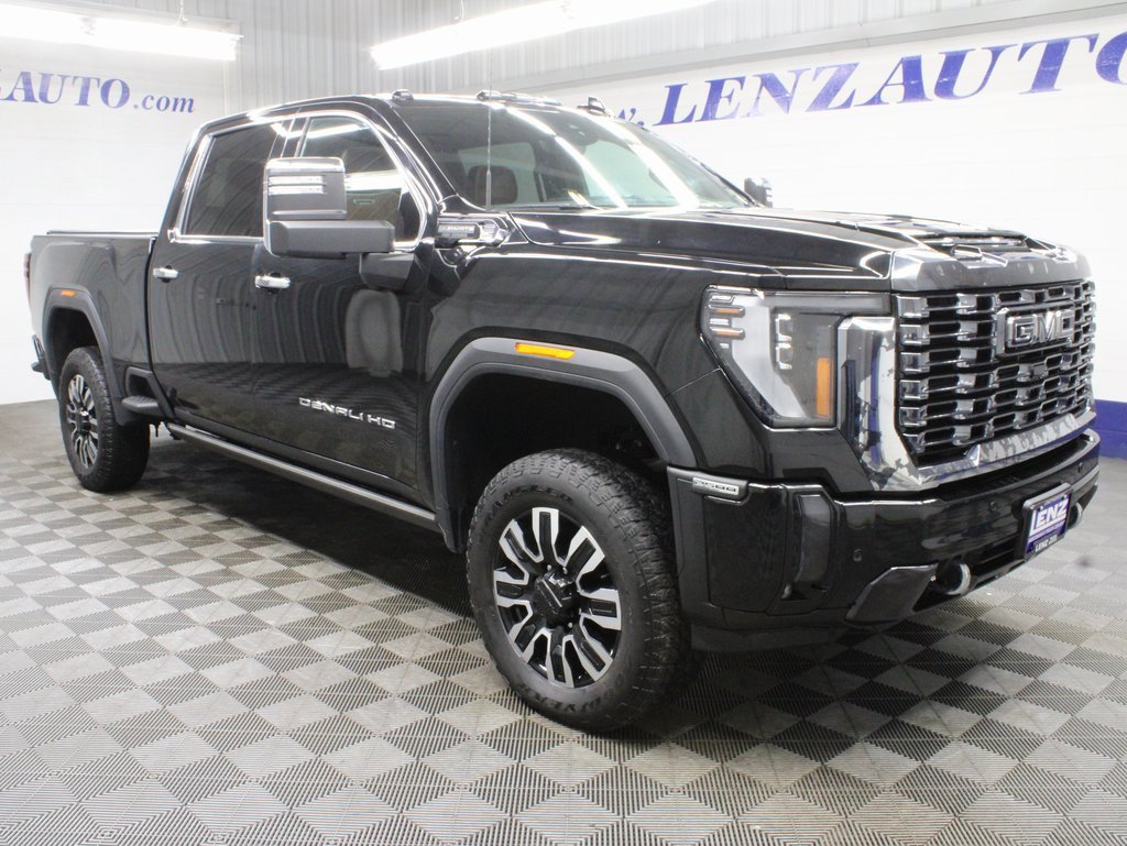 Used 2024 GMC Sierra 2500 Denali Ultimate w/ Max Trailering Package image 3
