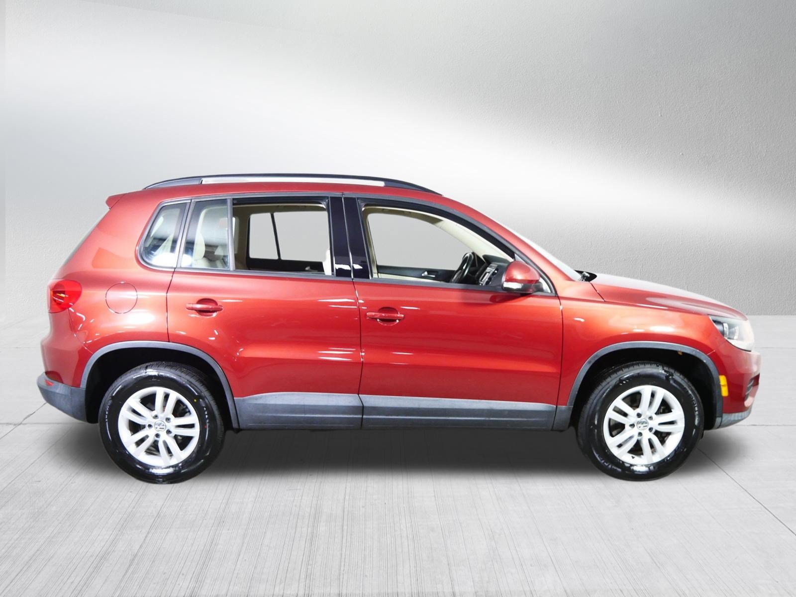 Used 2016 Volkswagen Tiguan S FWD image 8