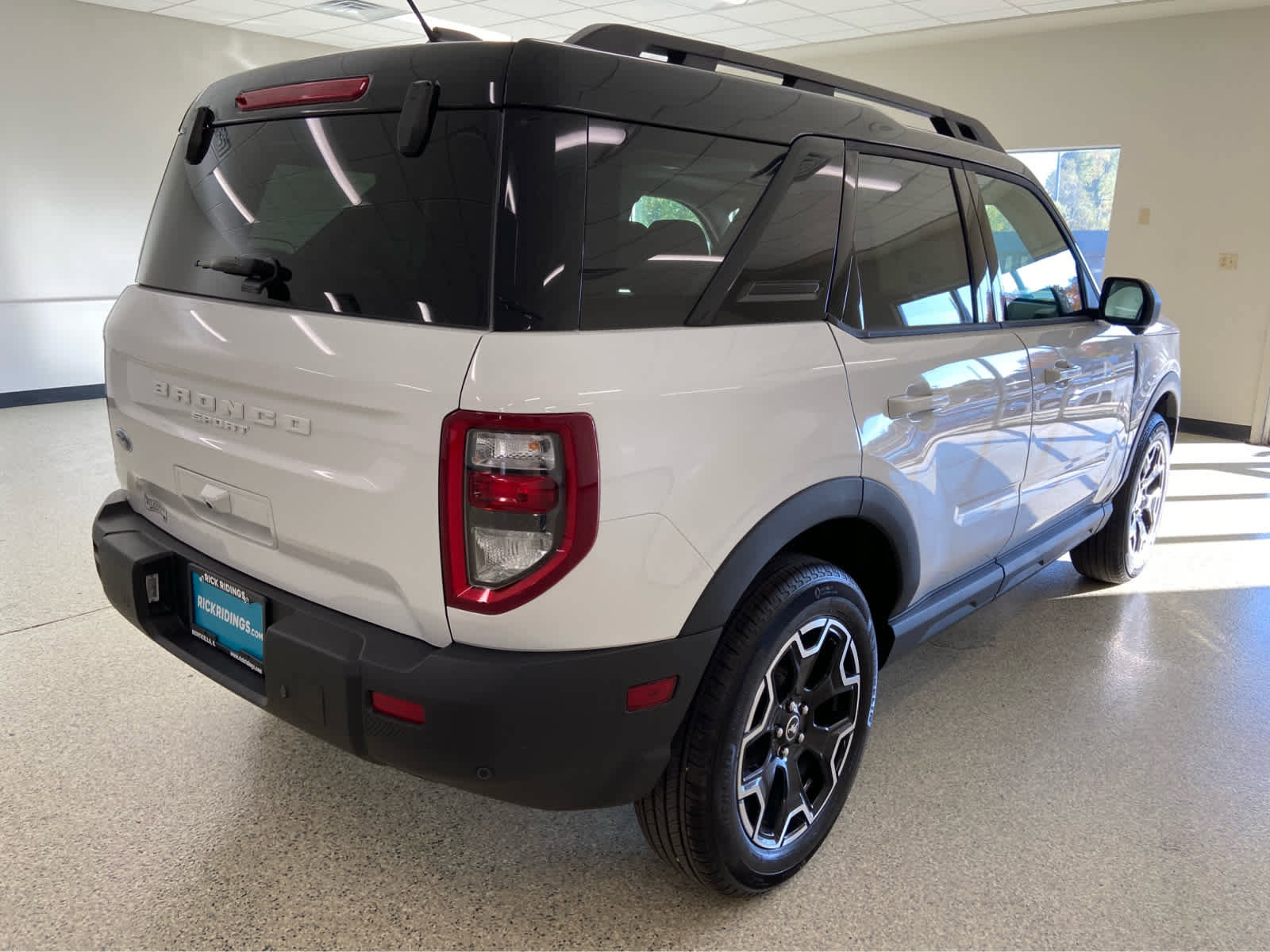New 2025 Ford Bronco Sport Outer Banks w/ Outer Banks Tech Package+ image 6