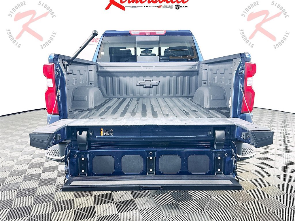 Used 2022 Chevrolet Silverado 1500 LT Trail Boss w/ LT Trail Boss Premium Package image 28