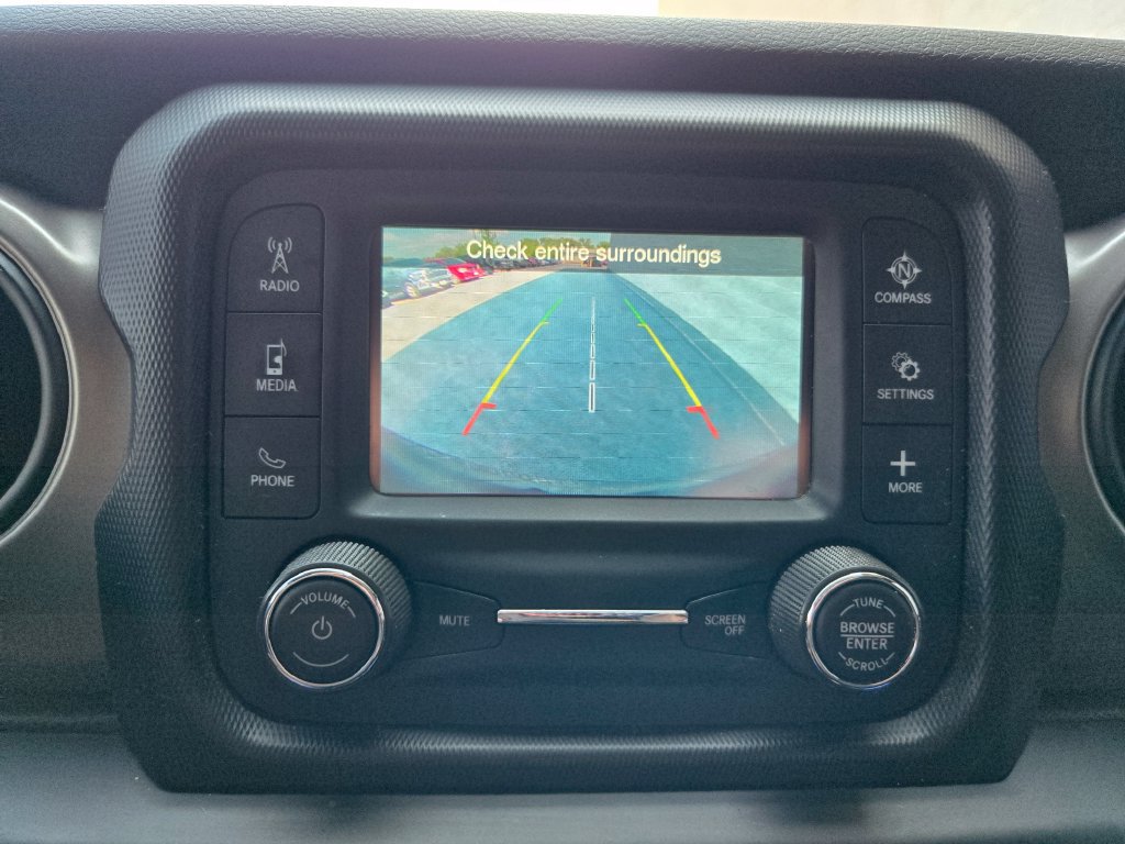 Used 2019 Jeep Wrangler Sport AWD/4WD image 26