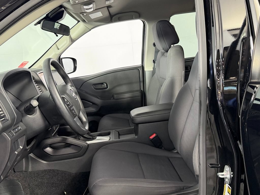 Used 2024 Nissan Frontier S w/ Technology Package RWD image 19