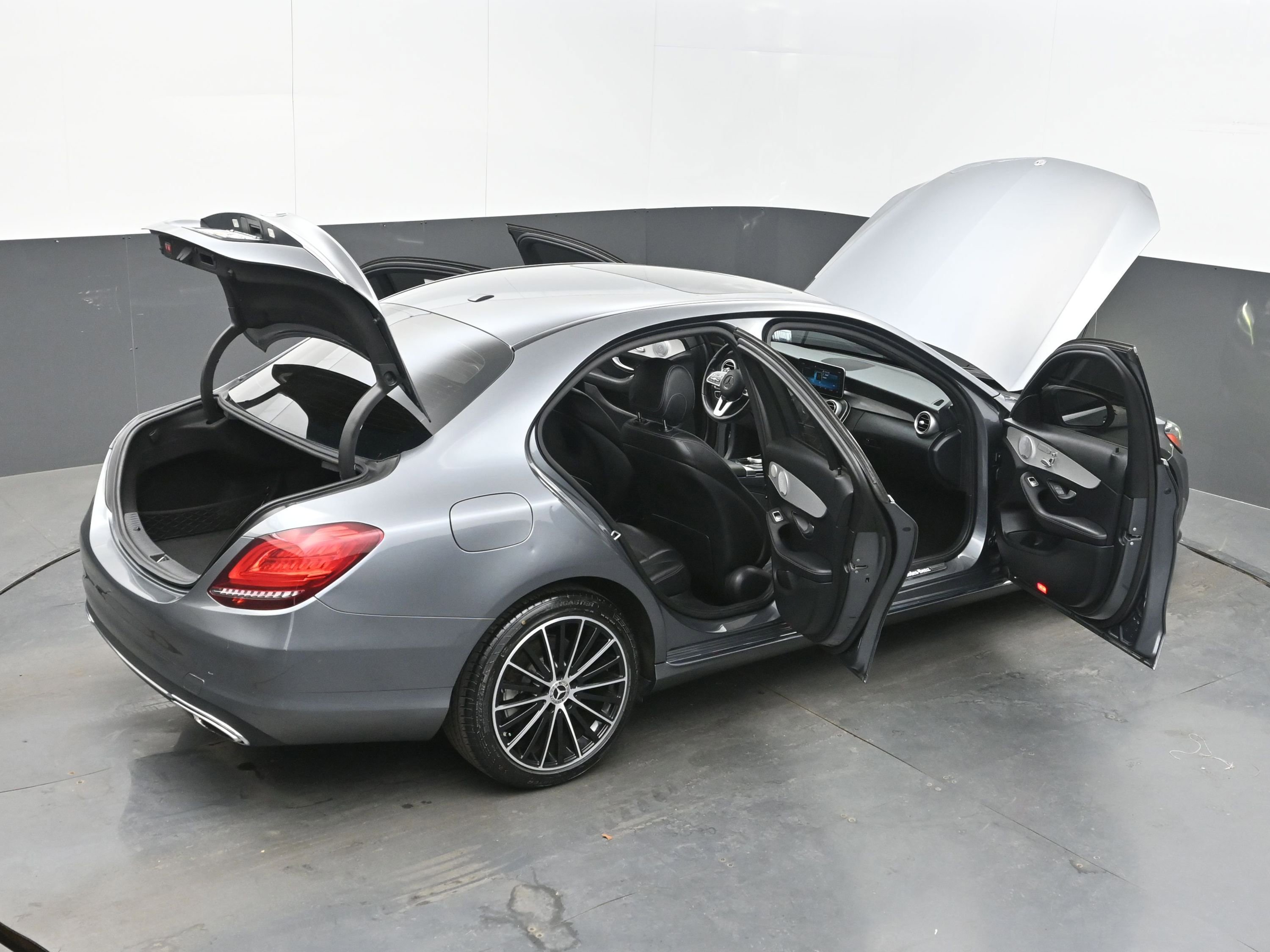 Used 2021 Mercedes-Benz C 300 Sedan w/ Premium Package image 43