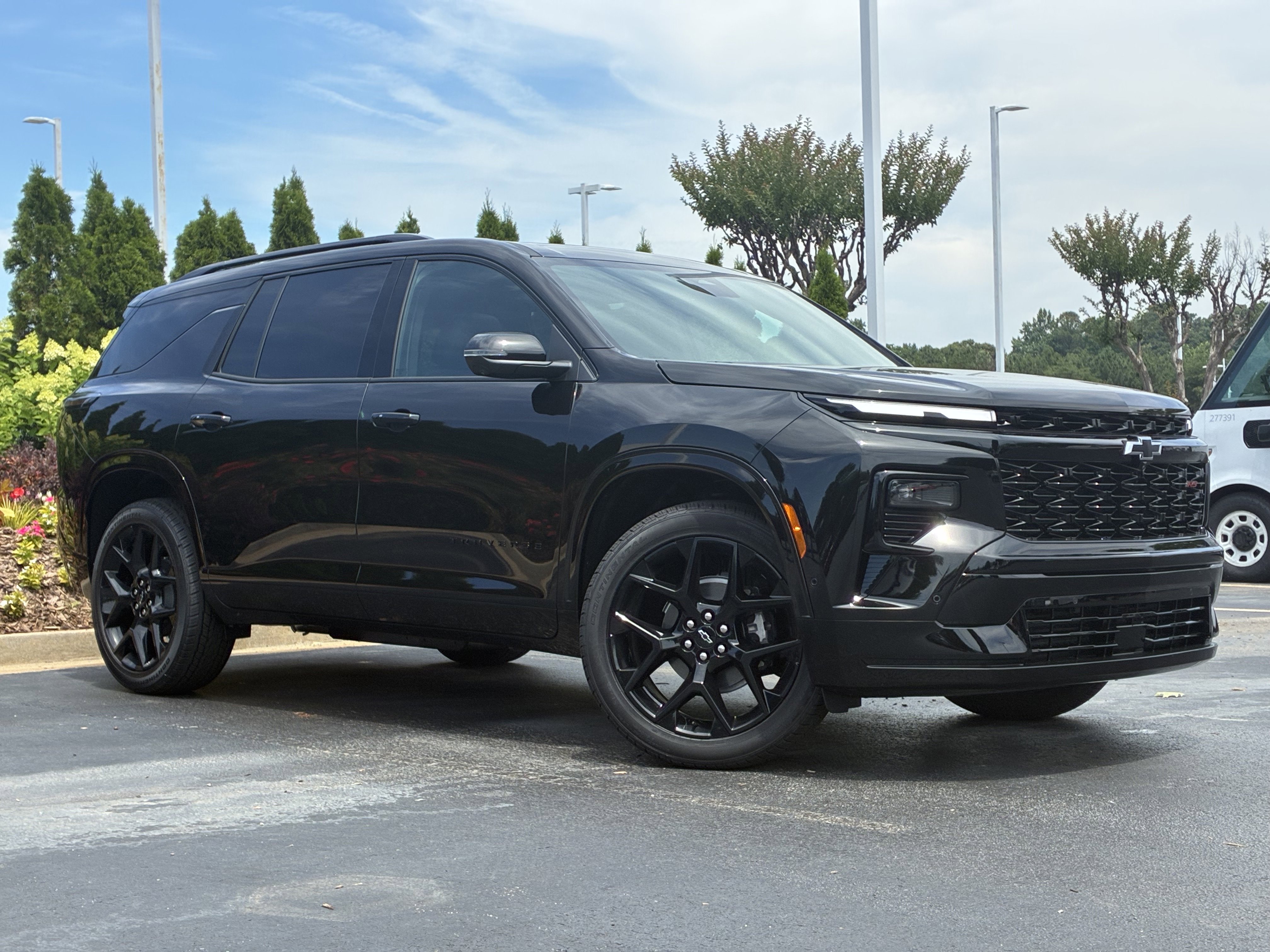 New 2026 Chevrolet Traverse RS w/ LPO, Floor Liner Package AWD/4WD image 2