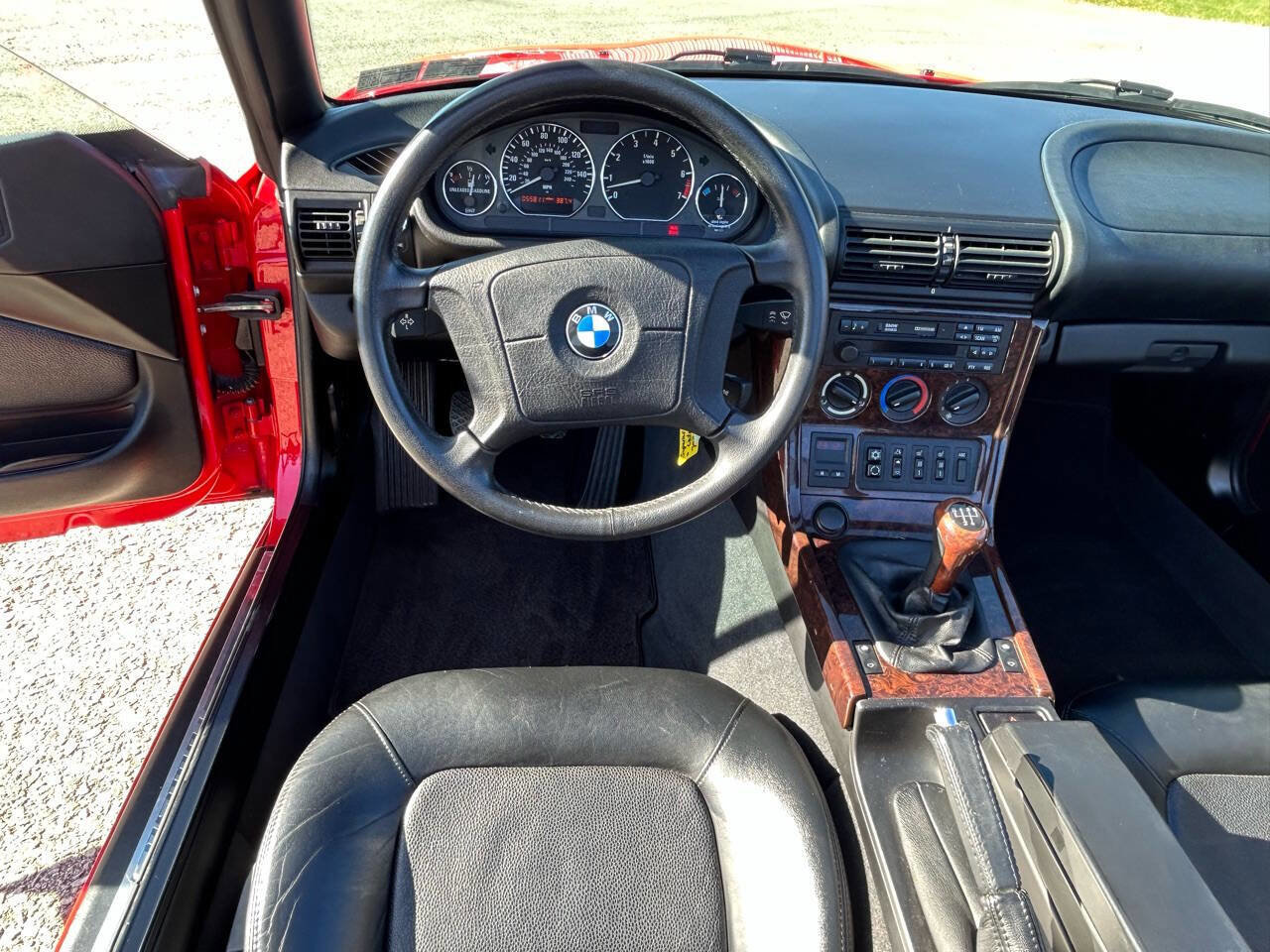 Used 1998 BMW Z3 2.8 RWD image 12
