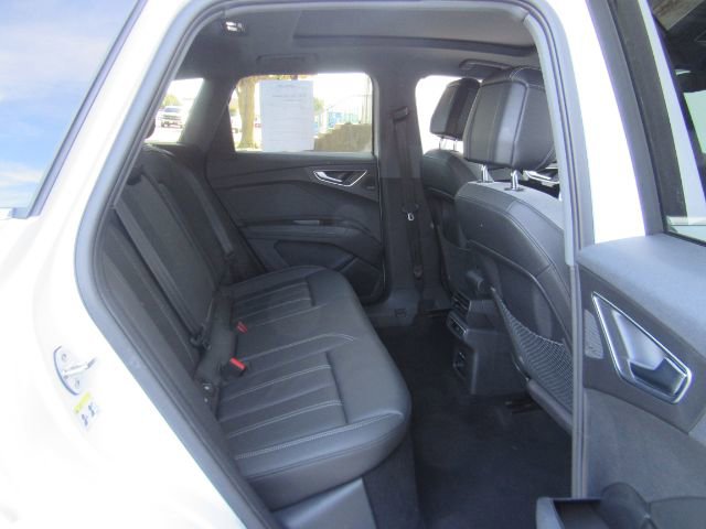 Used 2022 Audi Q4 e-tron Premium Plus image 27