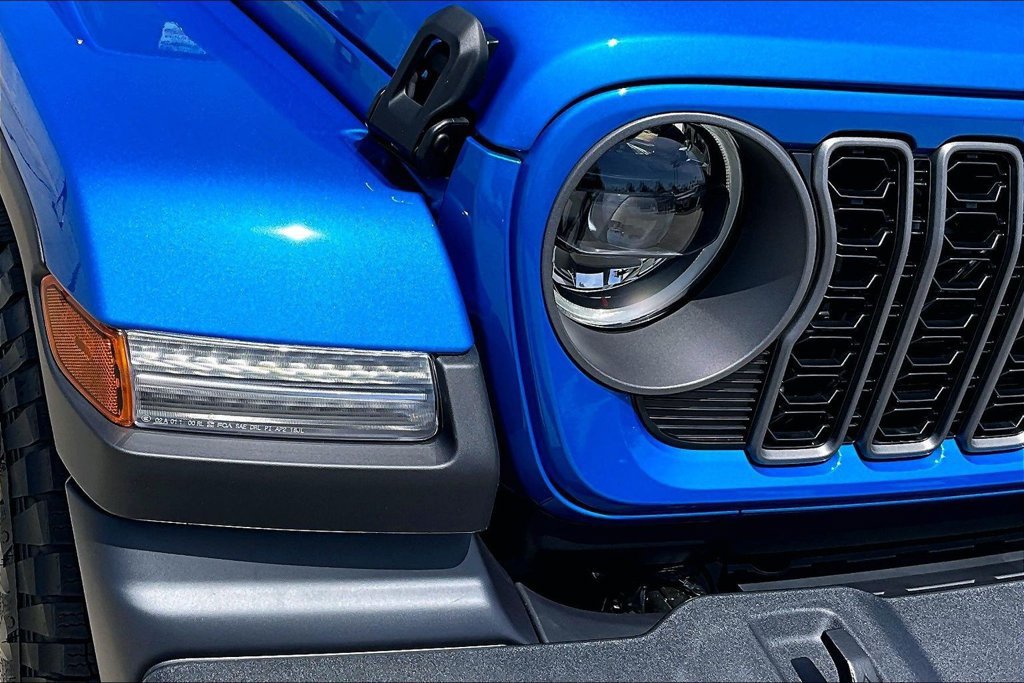 New 2026 Jeep Wrangler Unlimited Sport AWD/4WD image 28