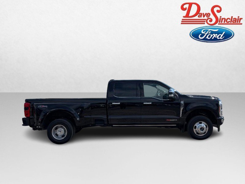 Used 2024 Ford F350 Limited image 5
