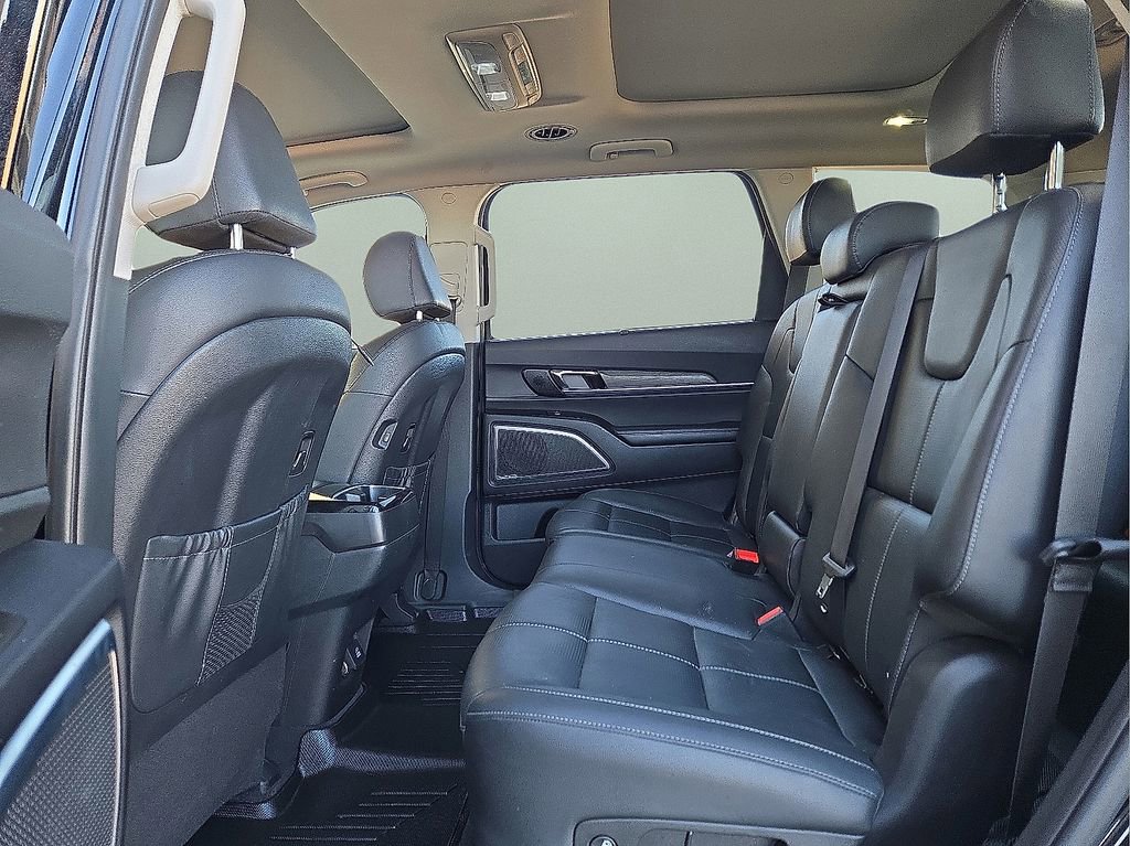 Used 2022 Kia Telluride SX image 16