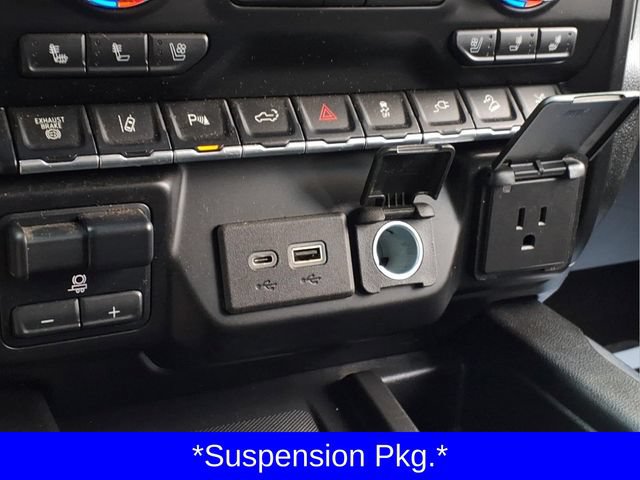 Used 2021 GMC Sierra 2500 Denali w/ Denali Black Diamond Edition AWD/4WD image 13